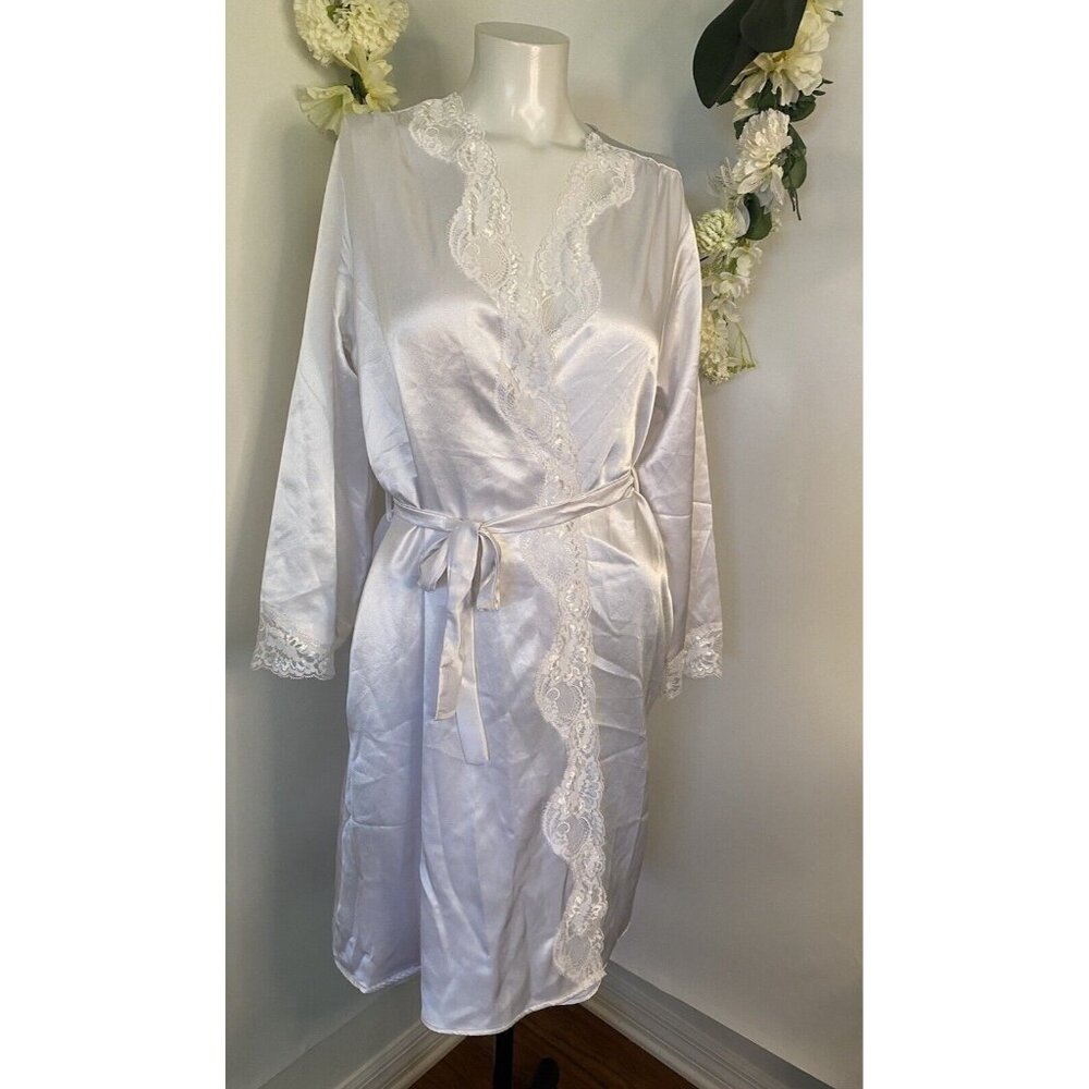 Vintage Fredericks Hollywood White Small Satin Lace Robe Glam Hollywood Bridal